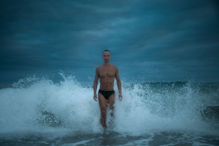 vincent wave breaking